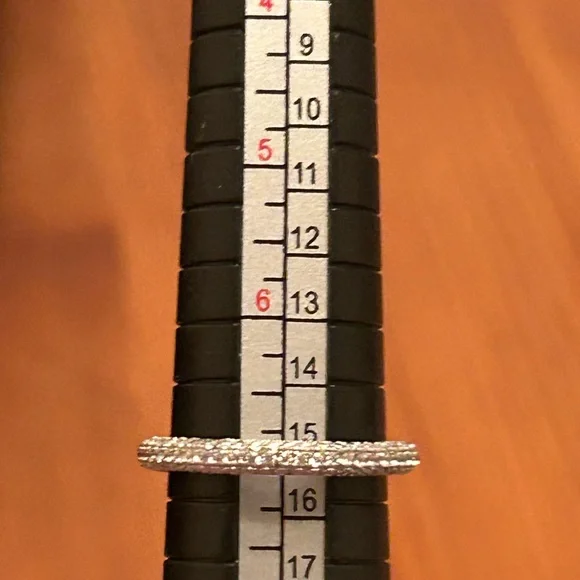 ALL-SIDED ETERNITY BAND RING - Picture 7 of 7